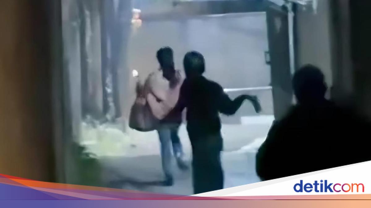 Bogor Mayor Warns Against Vigilante Sweeps of Transgender Women